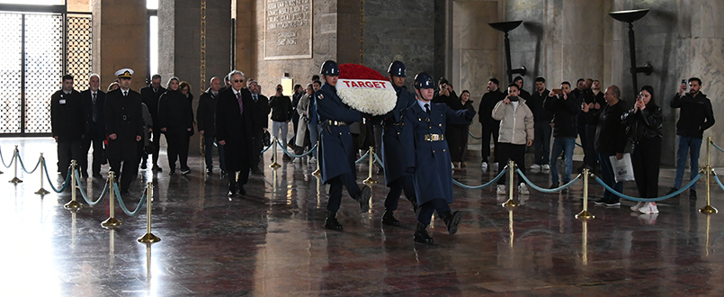 <h1>Target’in 10. Yılında Atamızı Ziyaret Ederek Şükranlarımızı Sunduk</h1>